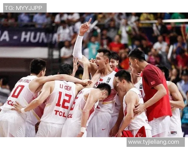 横滨水手与鸟砂岩激战正酣精彩对决引发球迷热议