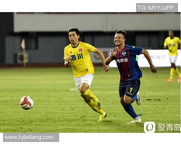 黑龙江队与青岛黄海的激烈对决展现足球魅力与团队精神的巅峰较量